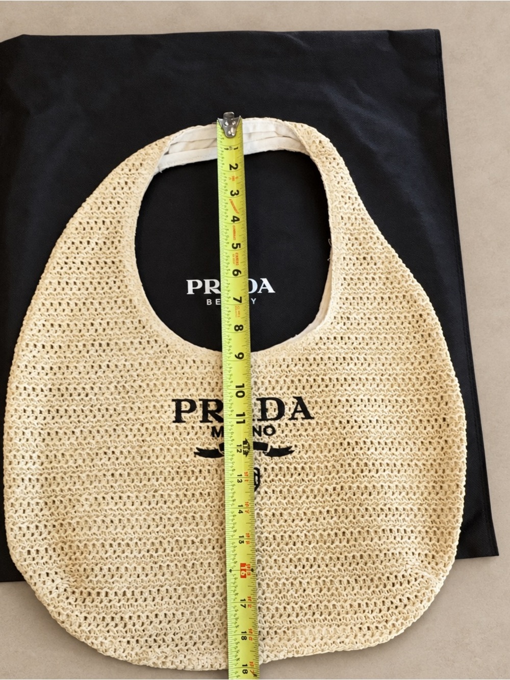 Prada Beauty Tan Cream Woven Raffia Tote Bag Medium Travel Resort NIP Gift RARE - Picture 4 of 7